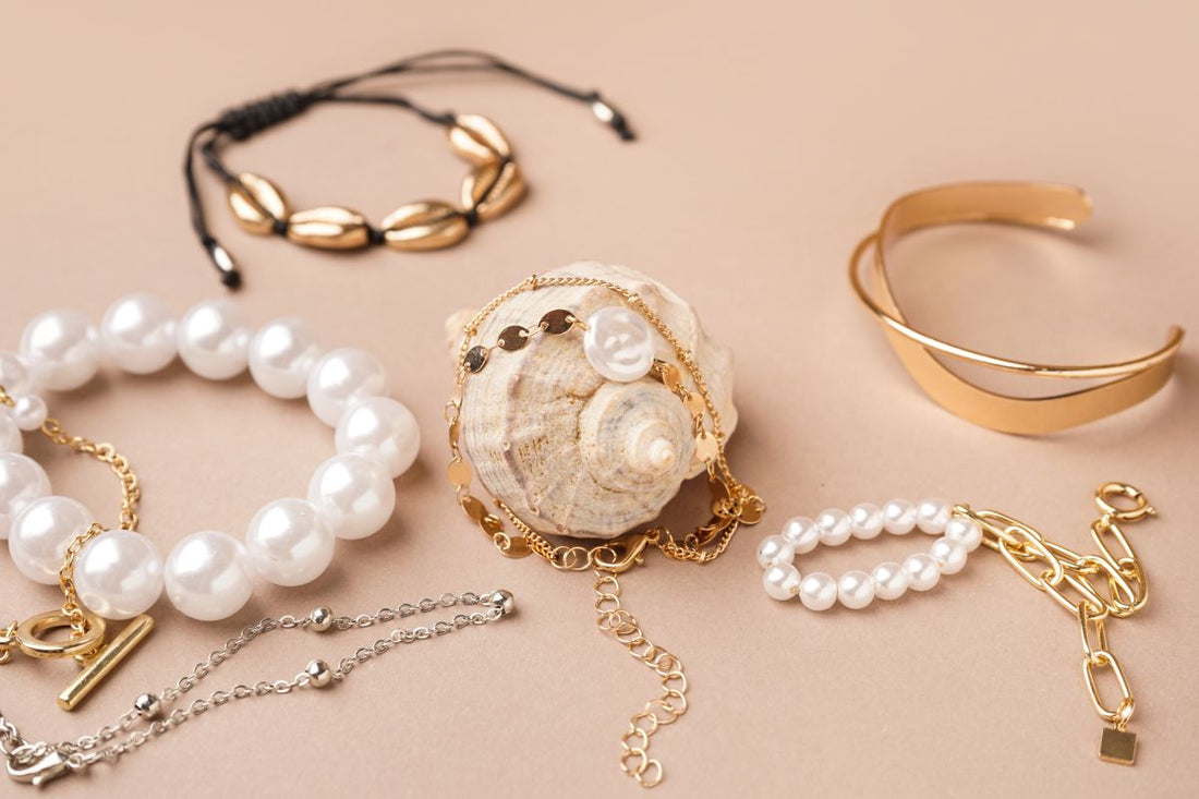 大ぶりイヤリング・ピアスブランドがオススメする、大ぶりアクセを似合わせるコツを紹介！