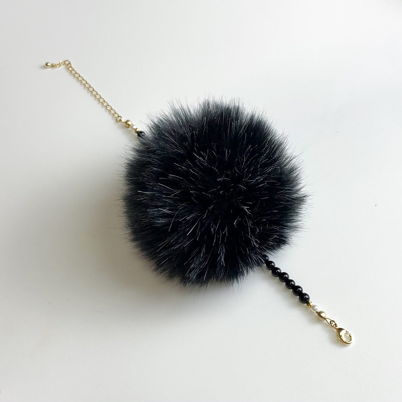 ブラックファーブレスレット画像_2